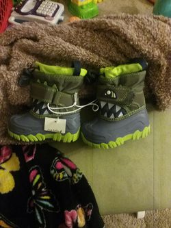 Brand new Cat and Jack monster winter boots size 4 toddler