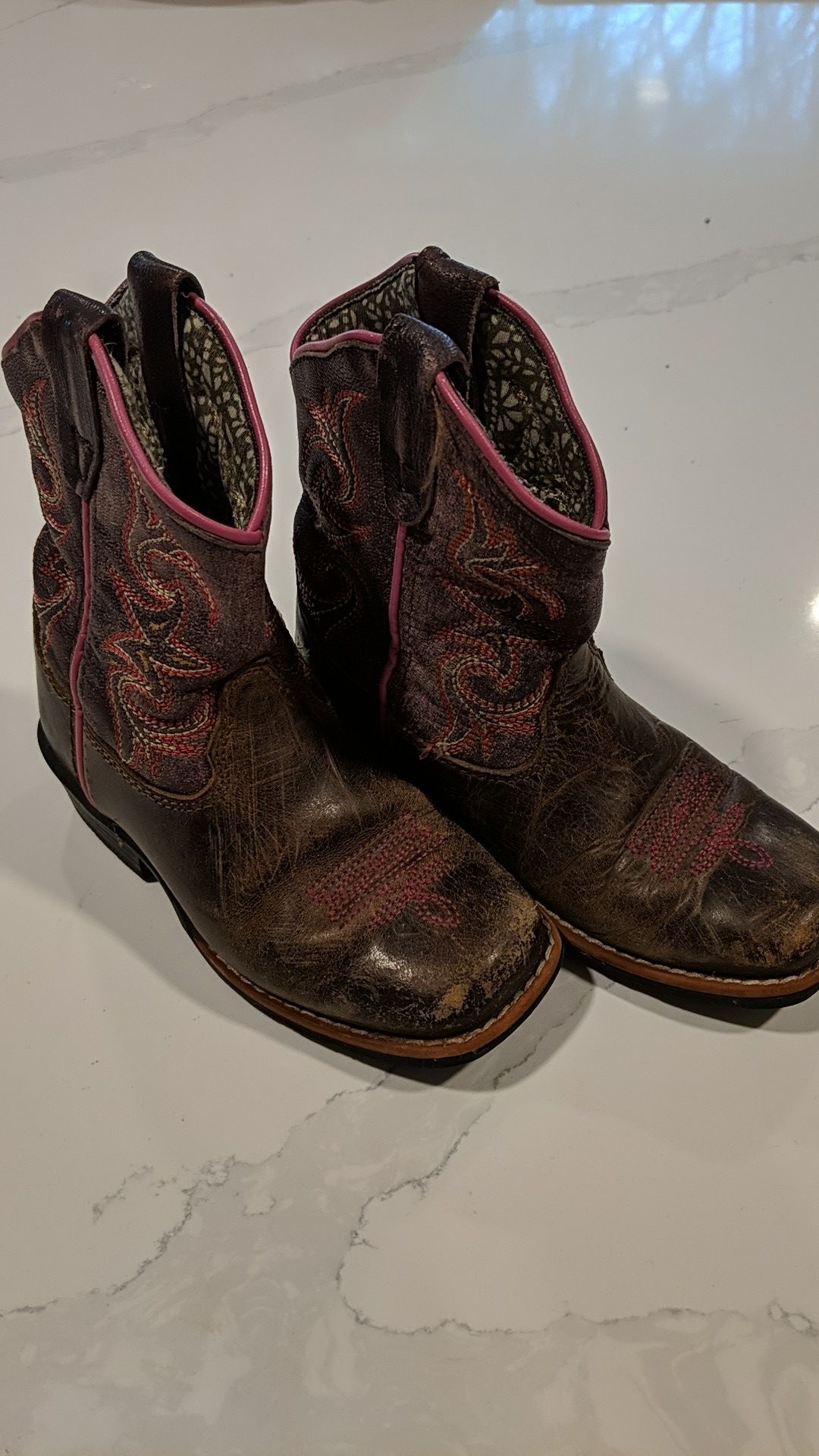 Dan Post Girls size 8 cowgirl boot