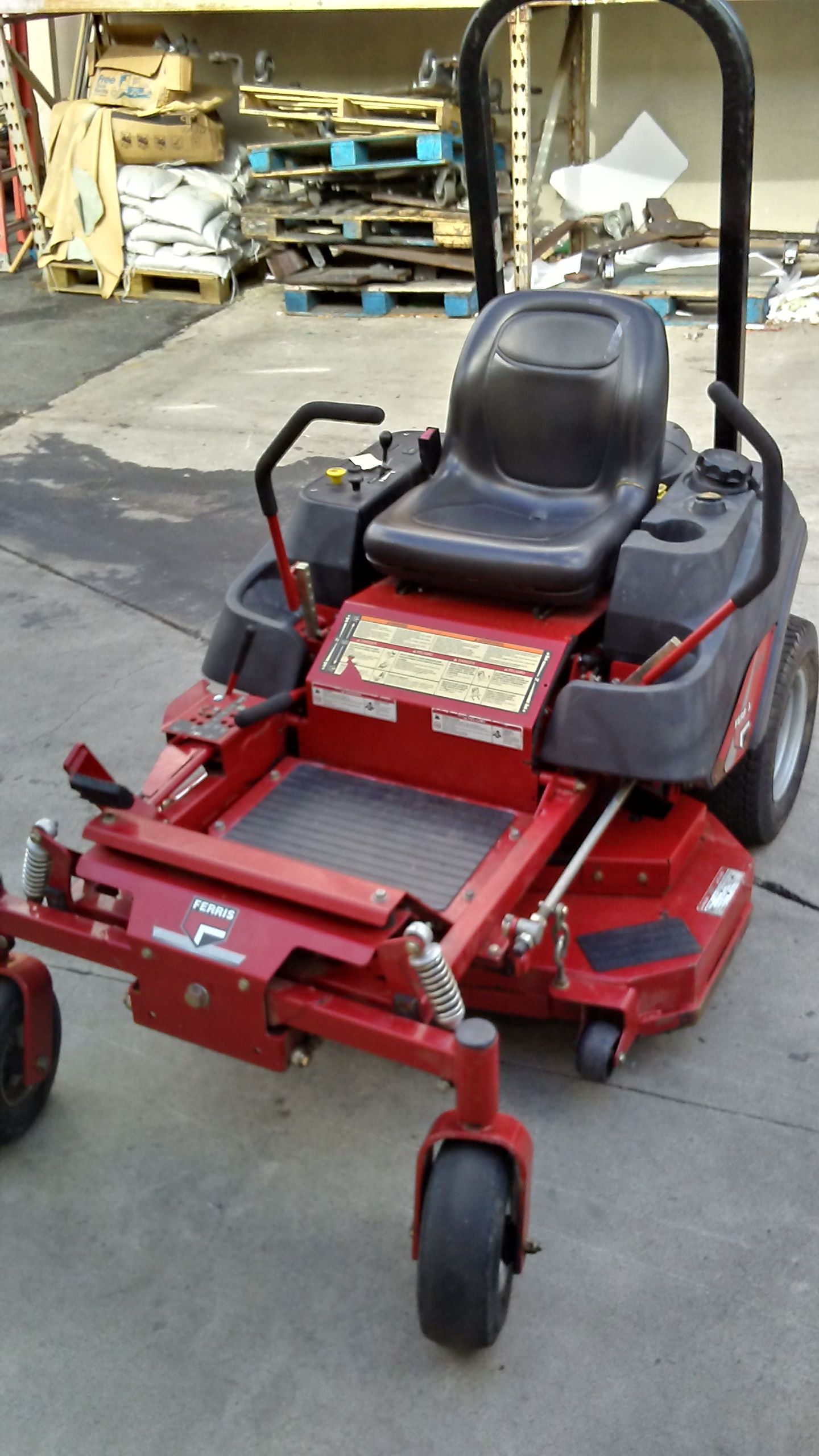 2008 ferris is500z 24hp 44" 660hrs lawn mower