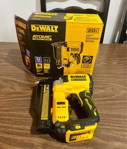 DeWalt 20v Atomic Brushless 23 Gauge Pin Nailer