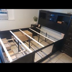 King Bed frame W Drawers And head board 