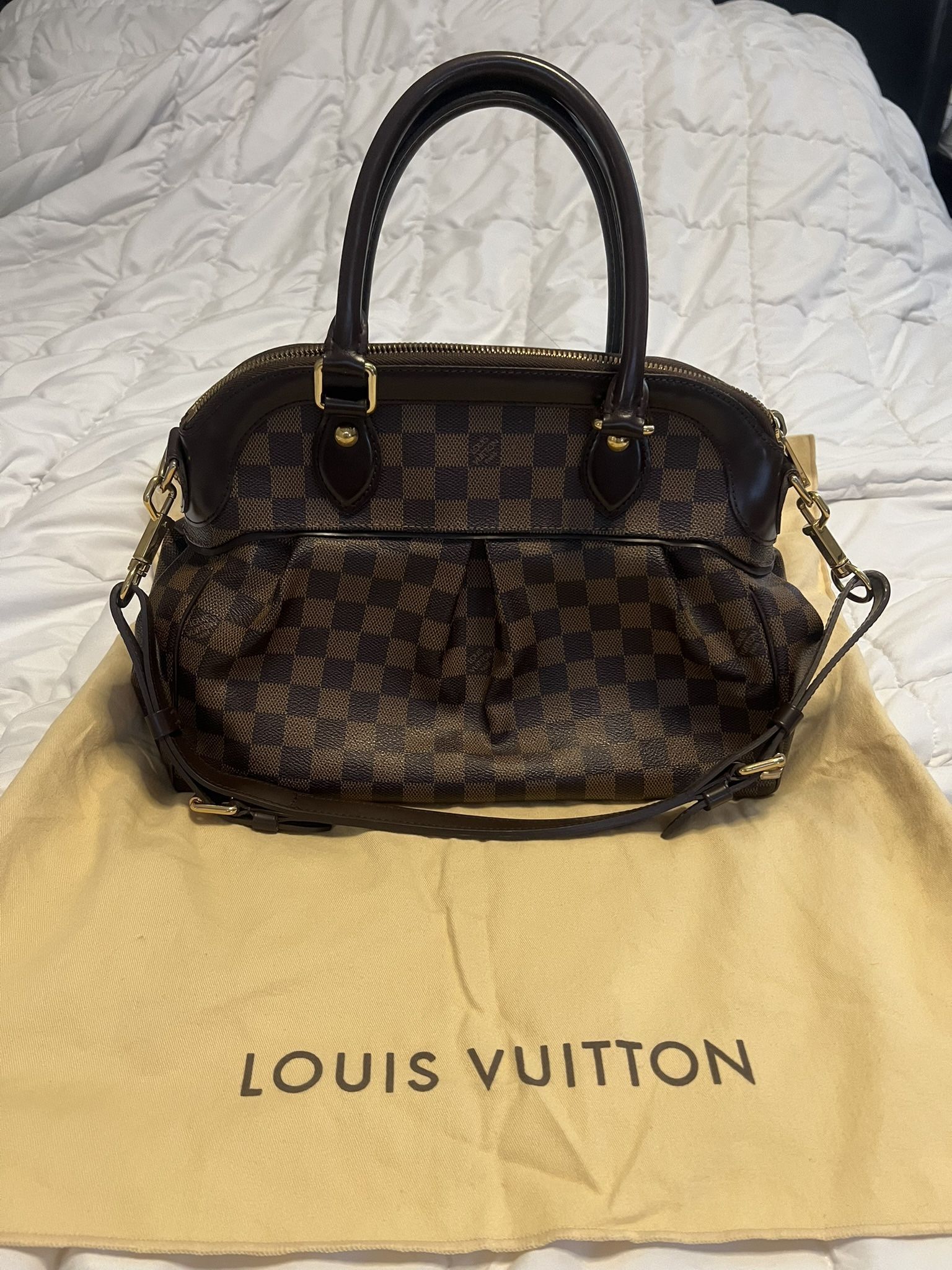 Louis Vuitton Trevi Pm