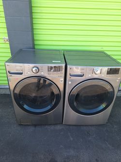 LG Washer & Dryer Set