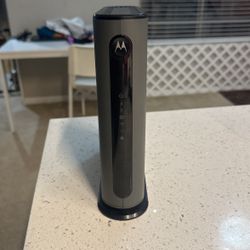 Motorola  MG7700 cable Modem With Wifi Router