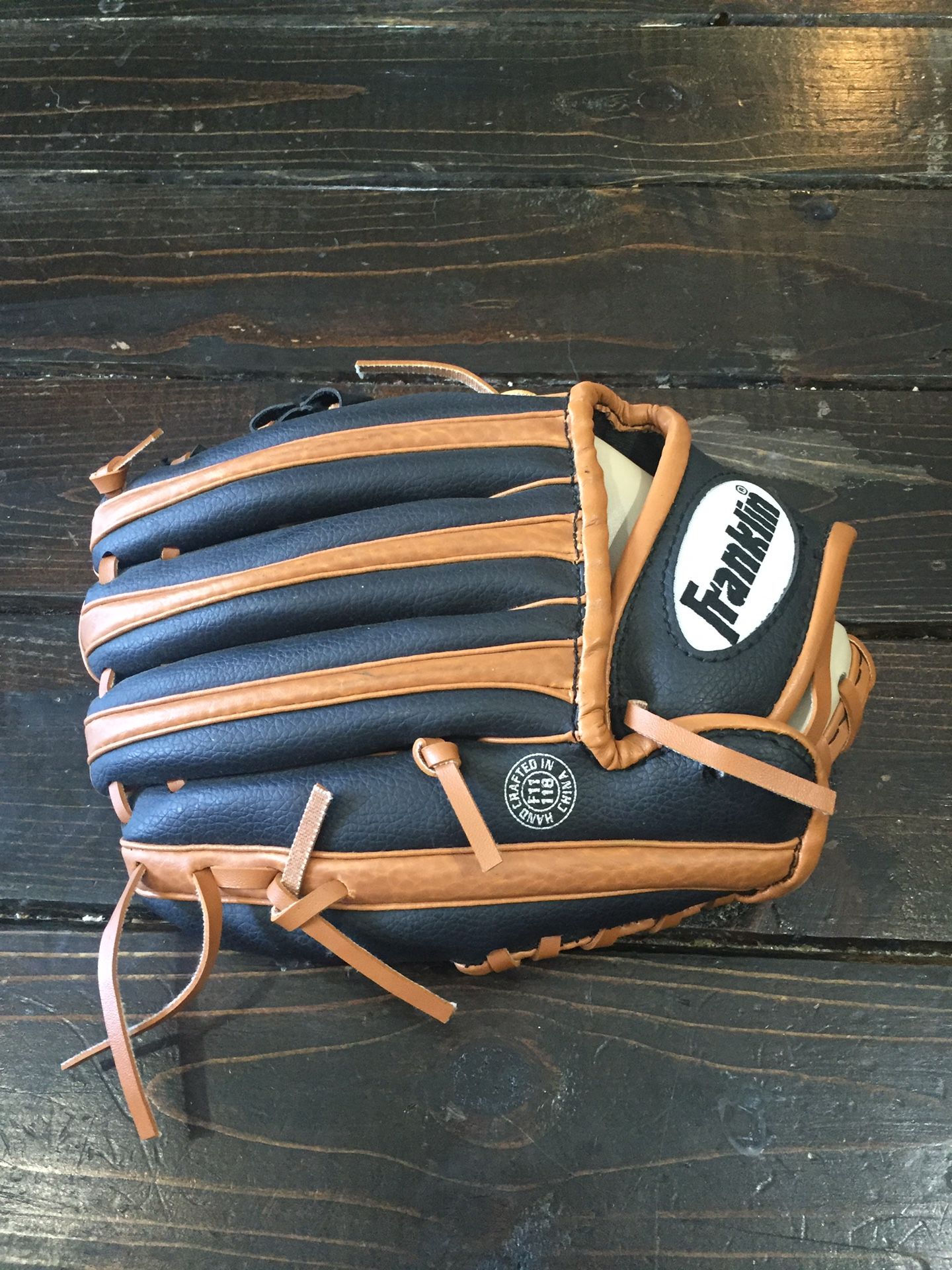 Boys Franklin Baseball Glove 9.5”