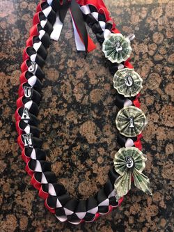 Graduation leis