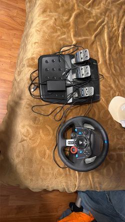 Logitech G29 Racing Wheel with Pedals
