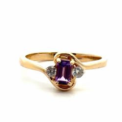 Woman’s Ladies 14k Yellow Gold Diamond and Purple Stone Ring Size 6.5 GP3133443