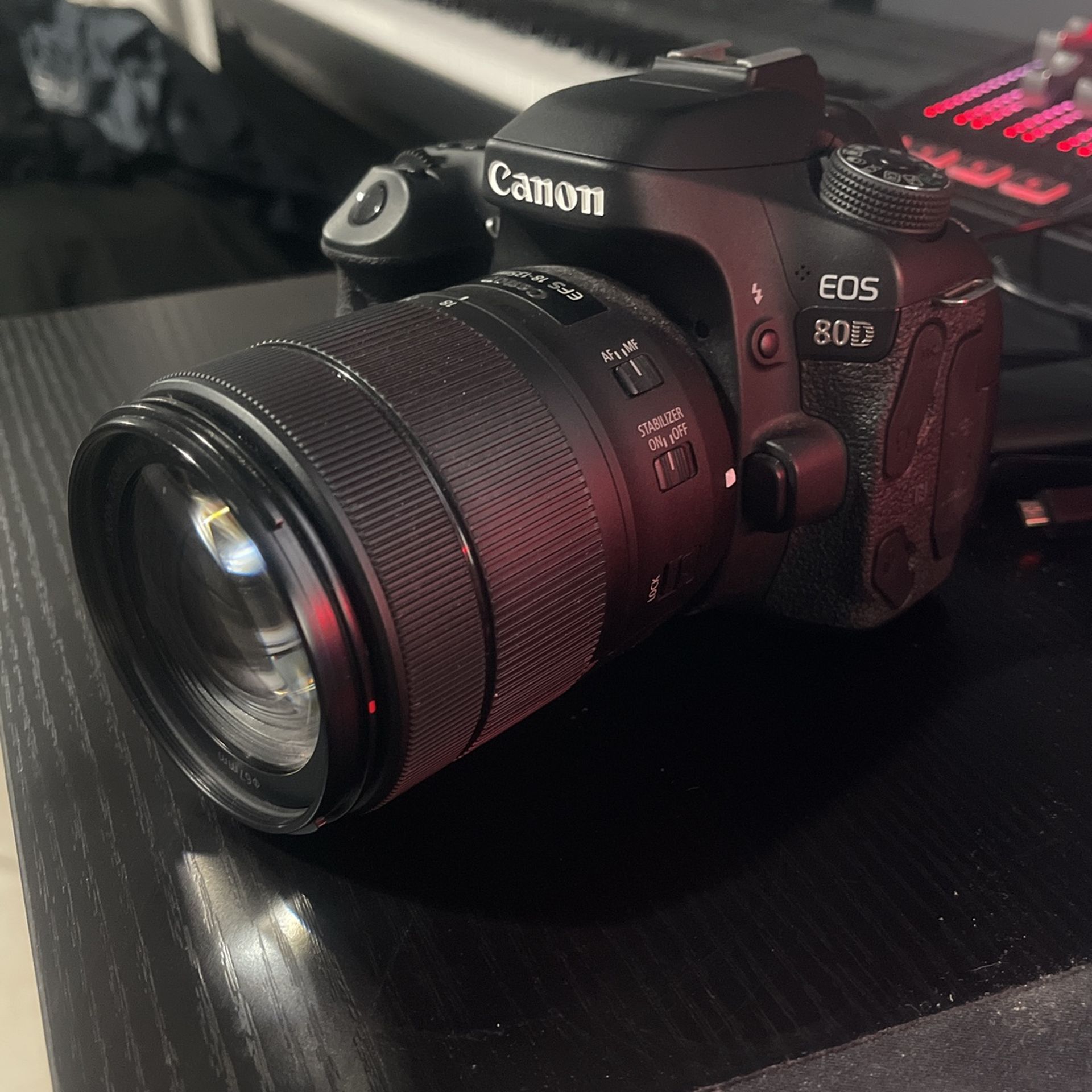 Canon 80D + Dual Battery Charger