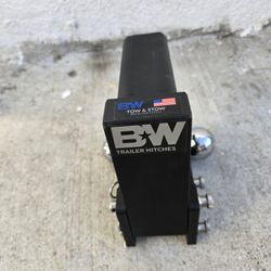 B & W  Tow Trailer Hitche 