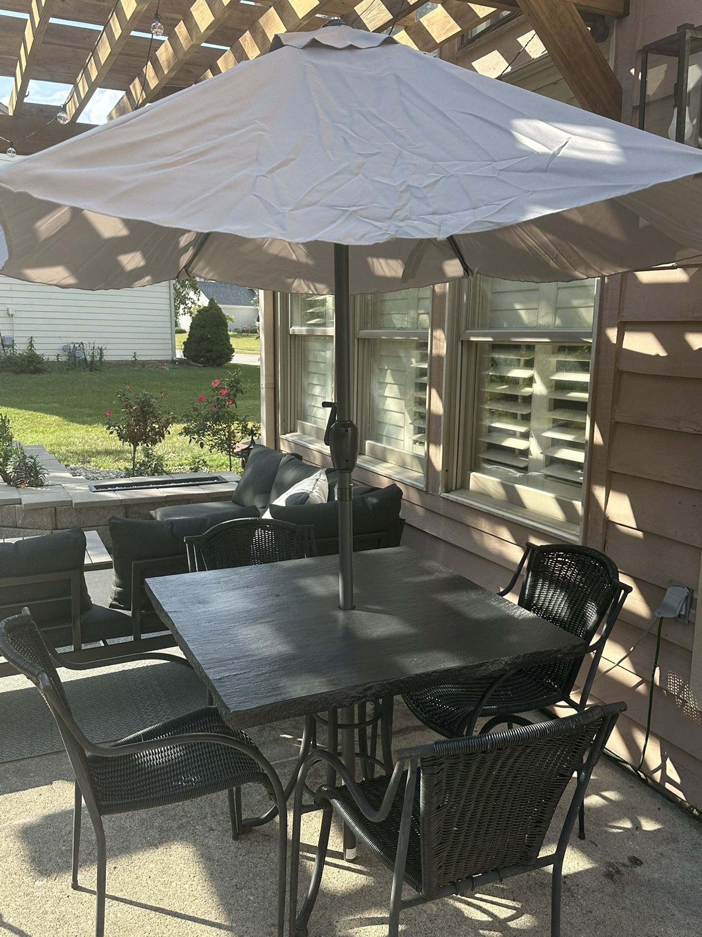 Patio Table Set With Chairs And Umbrella 