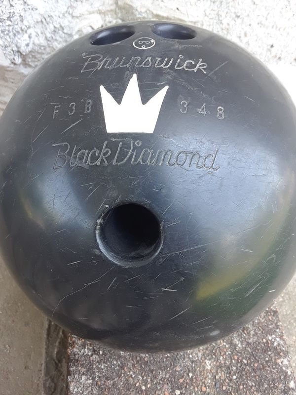 Brunswick Black Diamond Bawling Ball For In St Louis Mo Offerup Brunswick Black Diamond Bawling Ball
