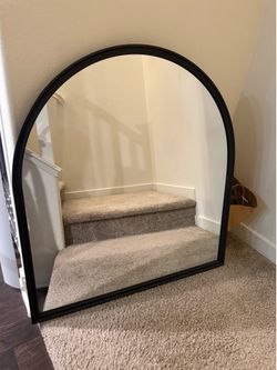 Vanity mirror