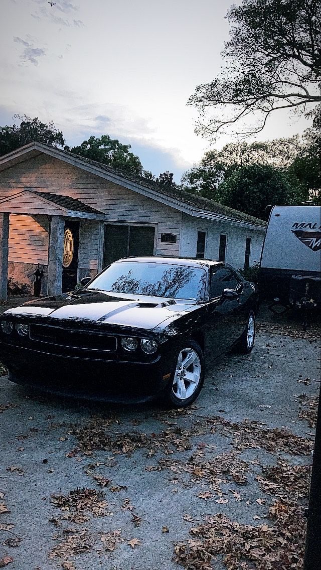 2014 Dodge Challenger SXT (for Parts / V6 Engine 90k Mi)