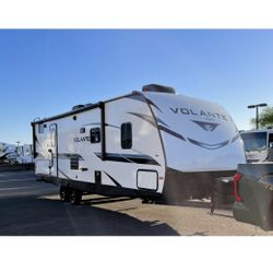 2022  Crossroads Volante RV