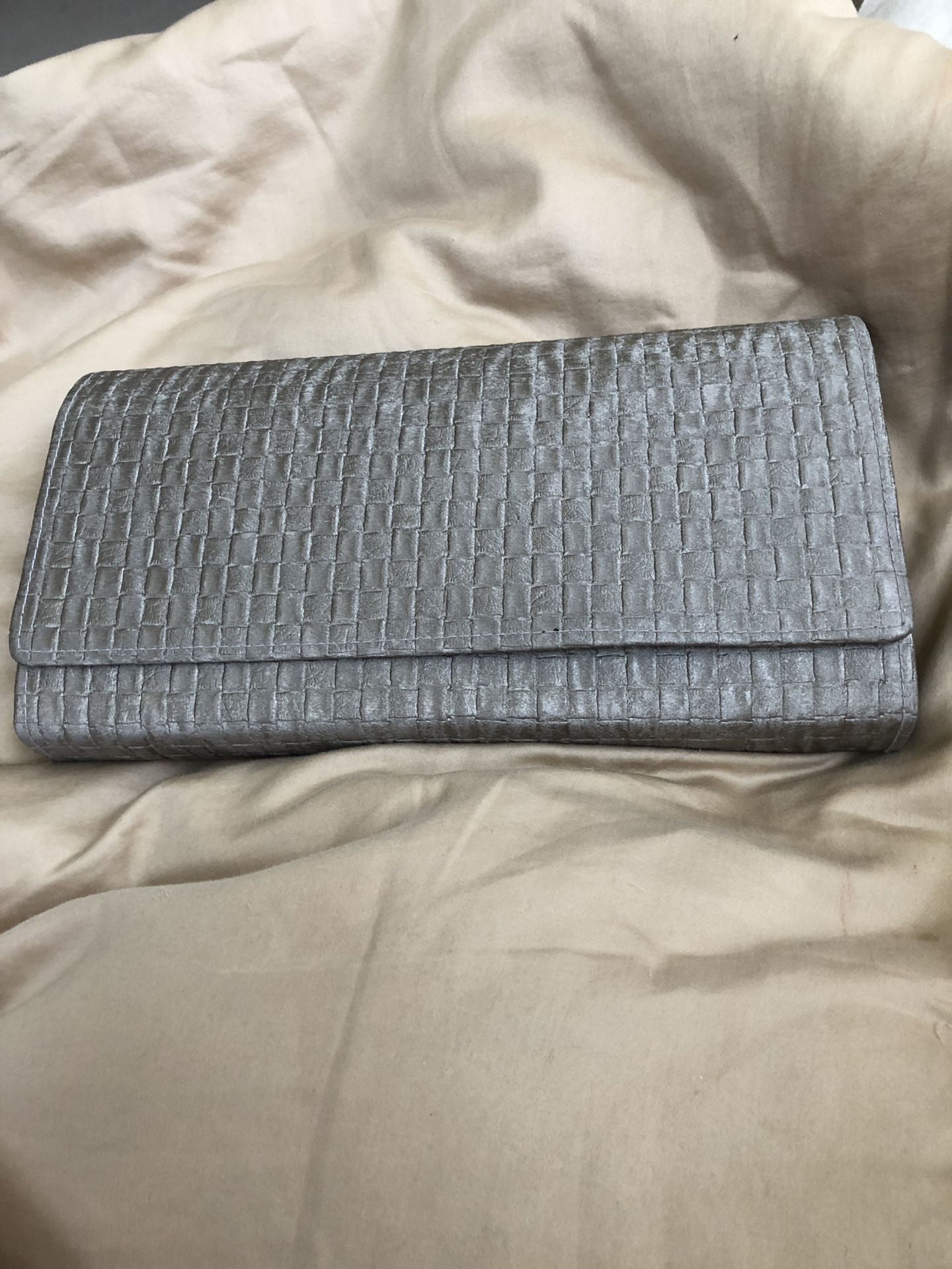 Fashionable cloth covered file folder for the organized person!