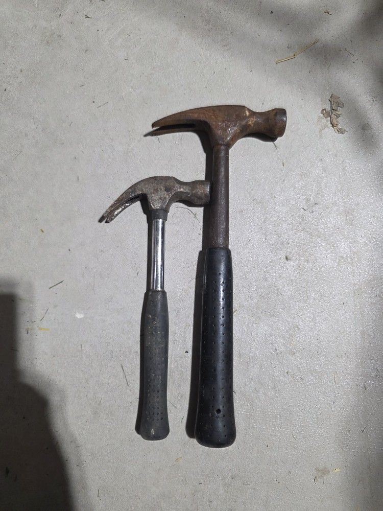2 Hammers