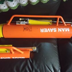 Man SAVER POST HOLE SETTERS