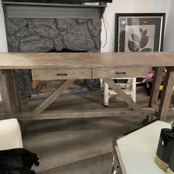 Bassett Living Room Console Table