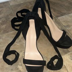 🔥 Sexy Black Lace-Up Heels – Platform Block Heel – Must Sell TODAY 🚨 Pickup/Ship