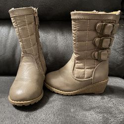 Girl Boots Size 5 