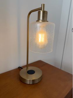 GOLD - WIRELESS CHARGING INDUSTRIAL TABLE LAMP