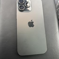 iPhone 15 Pro Max Unlocked