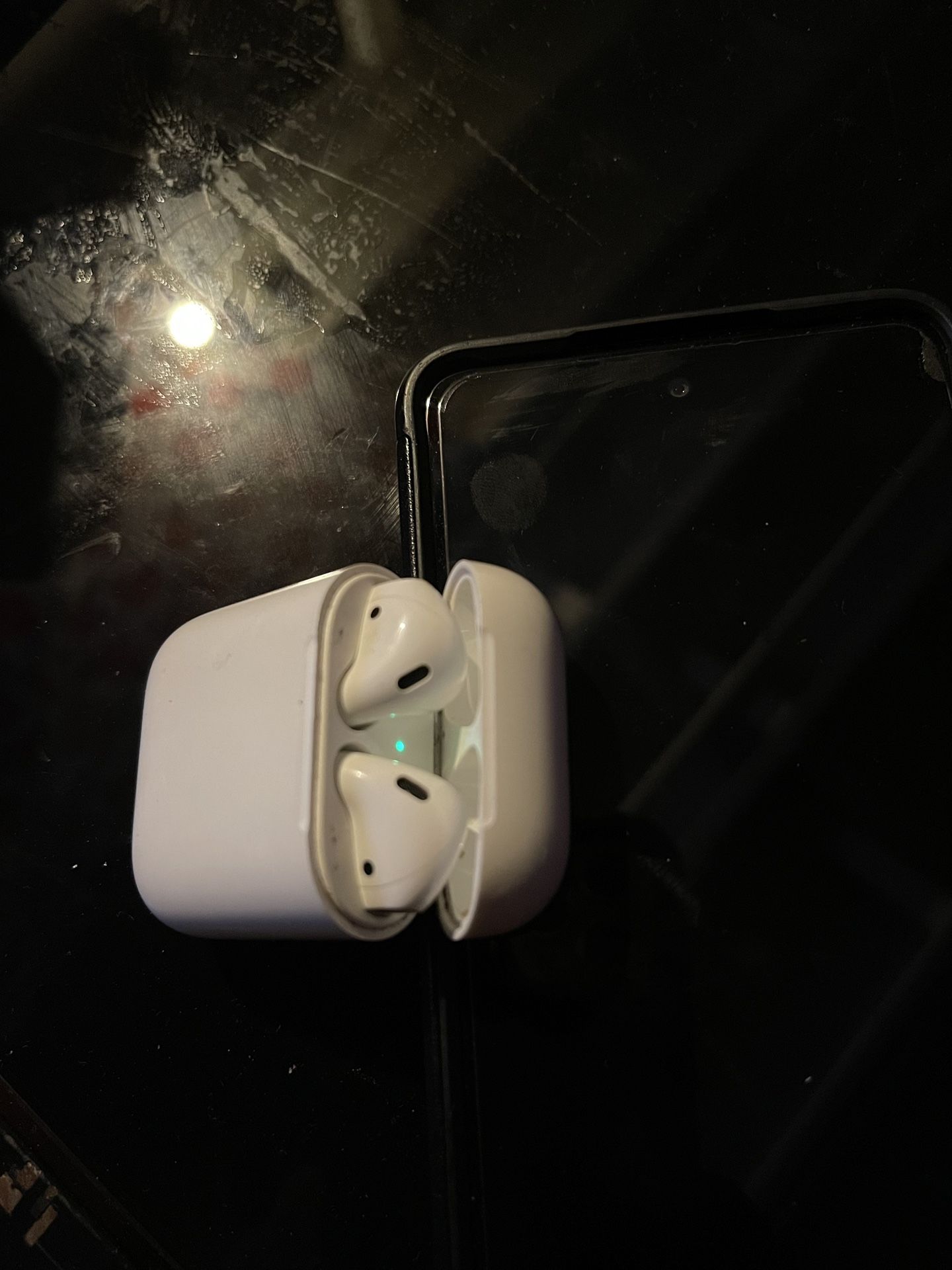 Air Pods (2nd Generation) 