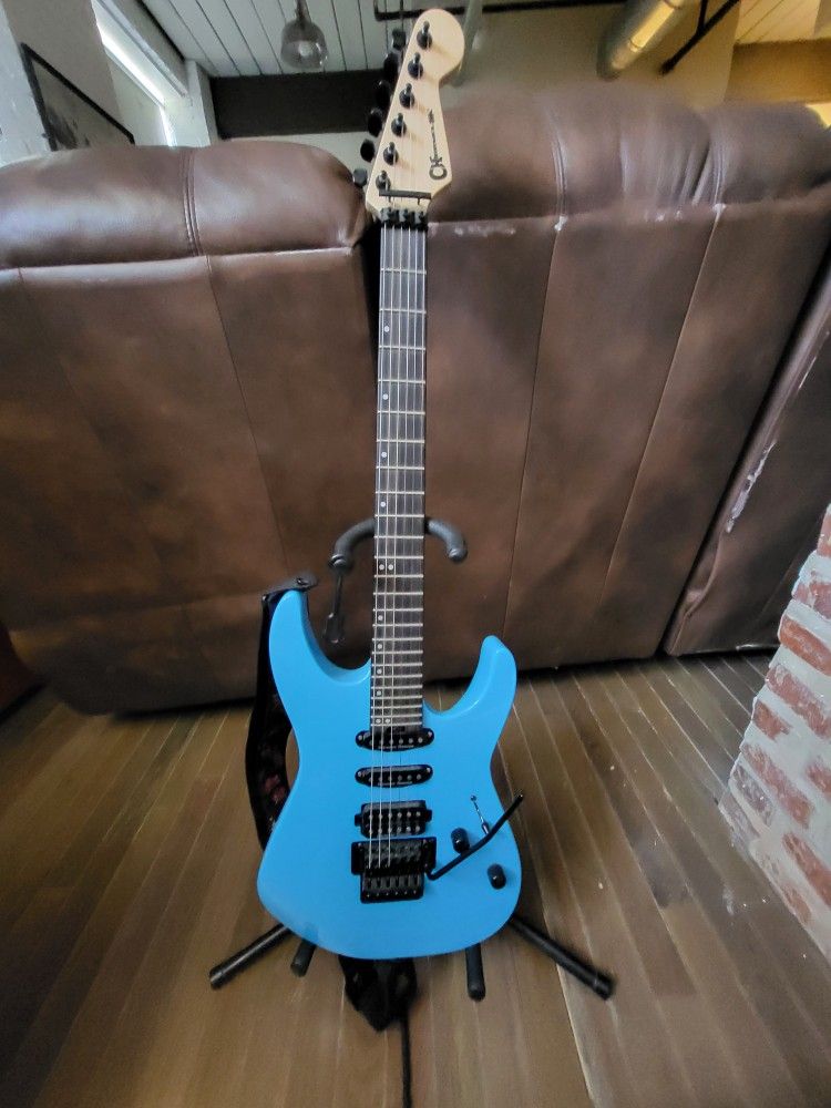 Charvel Pro-mod Dk24 HSS Floyd Rose electric guitar