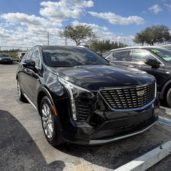 2023 CADILLAC  XT4  27k miles