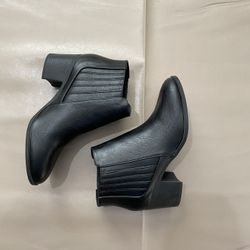 Black Boots