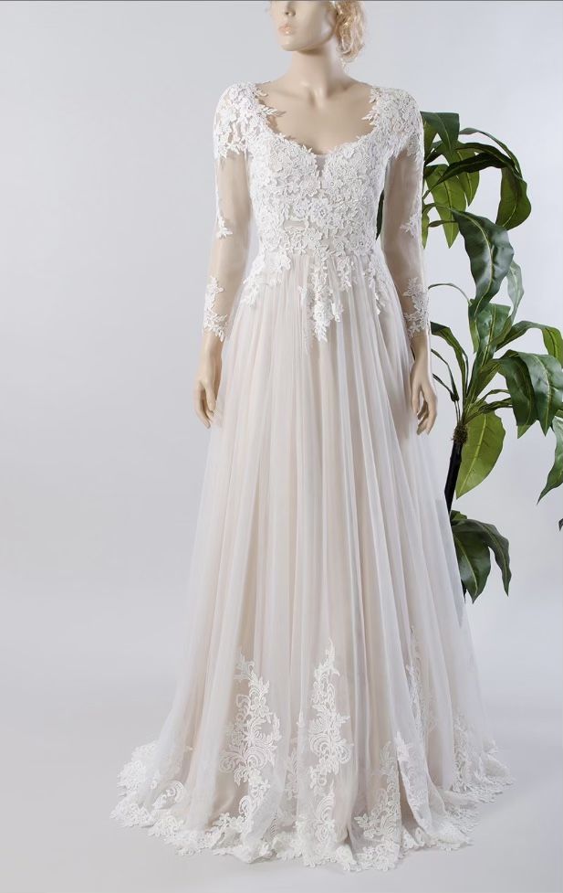 Wedding dress