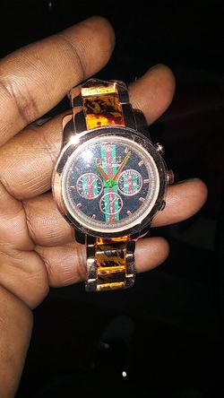 Gucci rosegold still in plastic