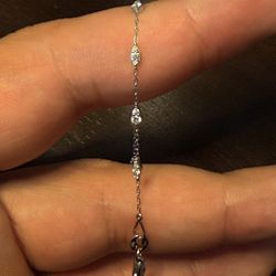 18K White Gold / Diamond Bracelet 