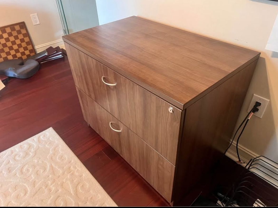 Filing Cabinet - High Quality 