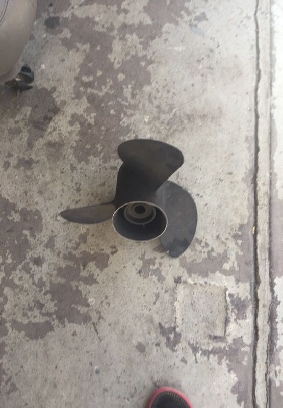 Mecruiser Propeller for Boat