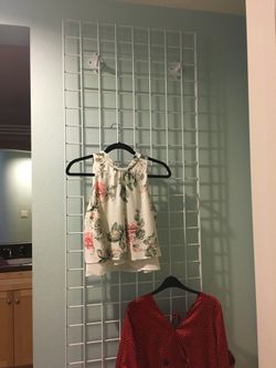 Vertical Hanging Grids