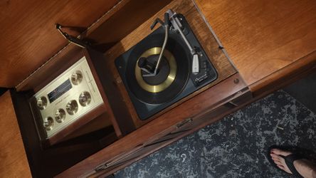 Vintage Record Player 