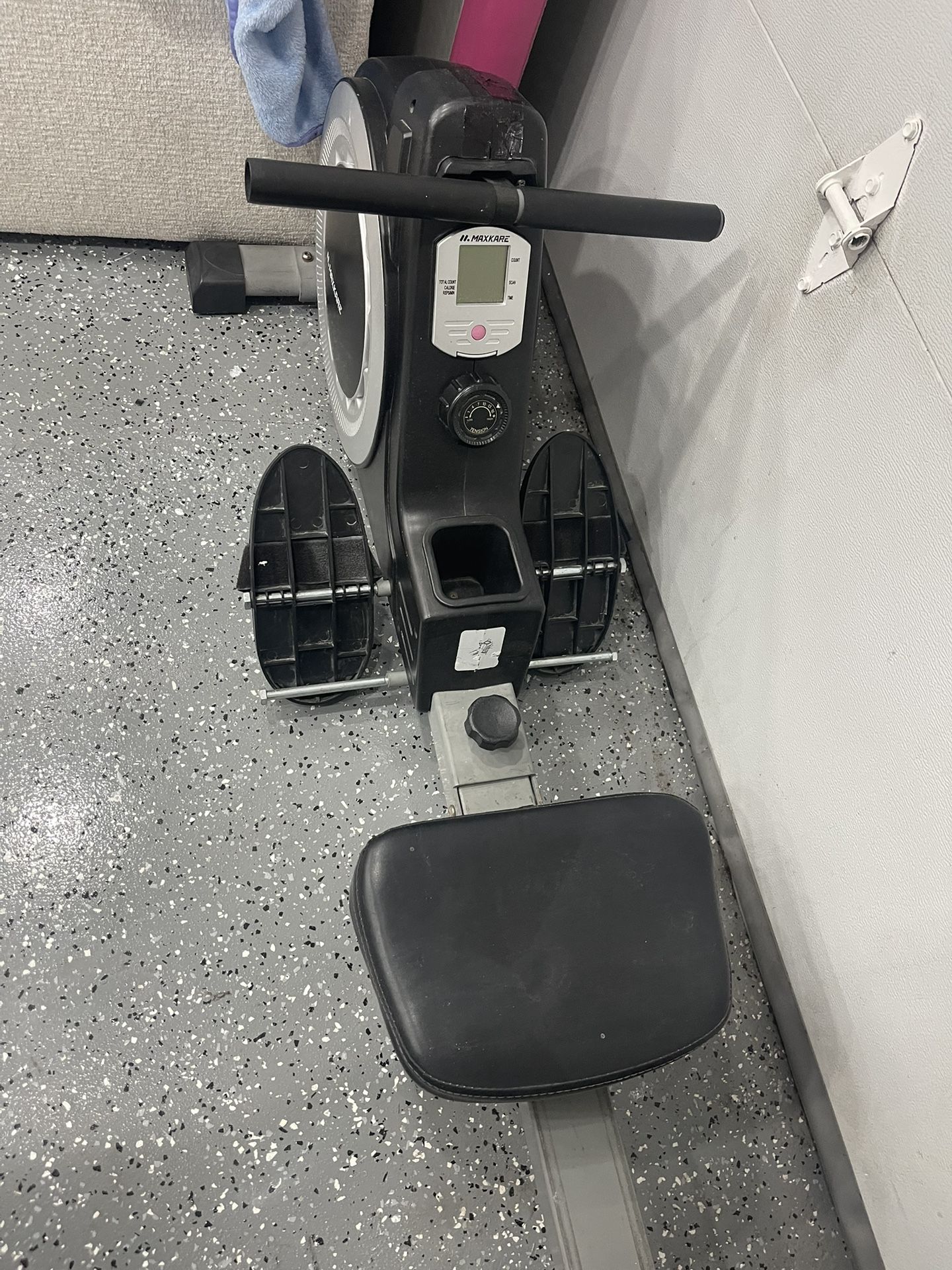 Magnet Rowing Machine Workout