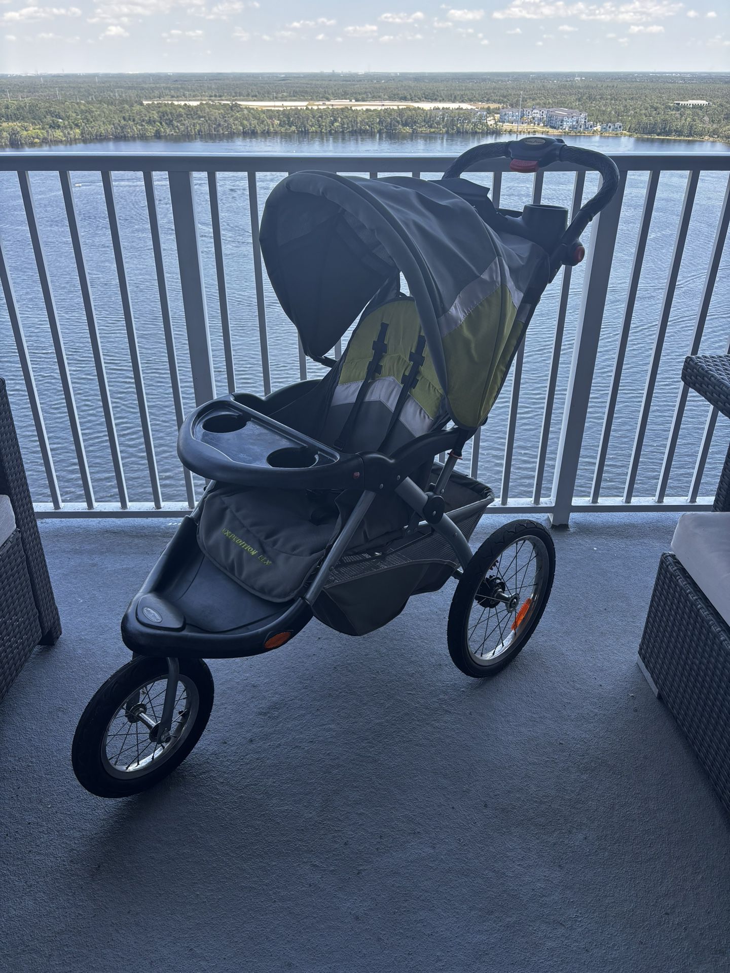 High Quality Baby Trend  Stroller In Excellent Condition