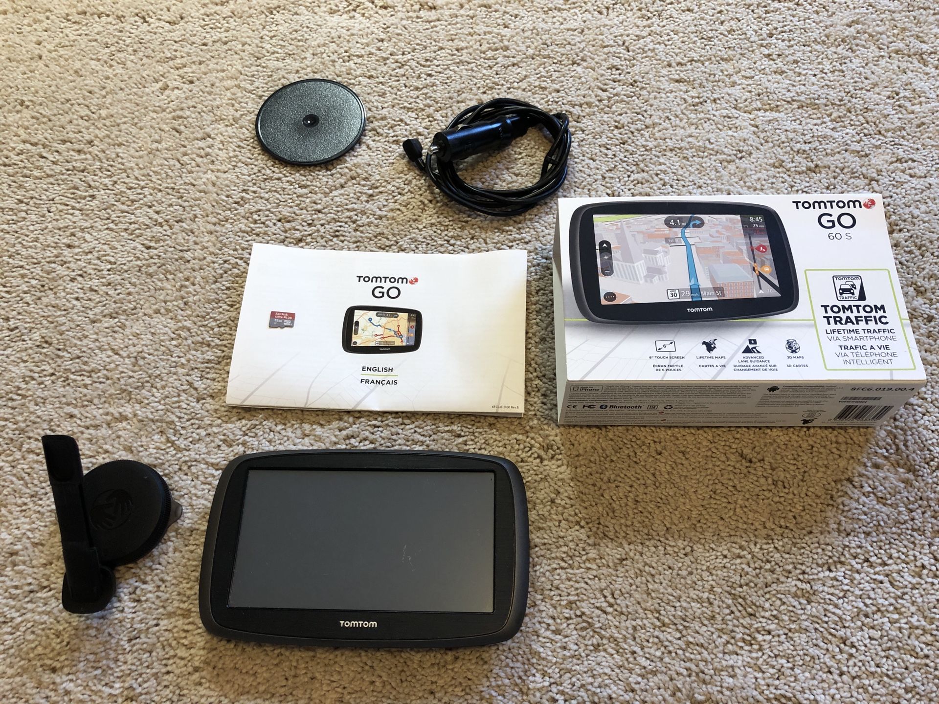 TomTom Go 60 Navigation GPS with lifetime traffic and maps + 32GB MicroSD