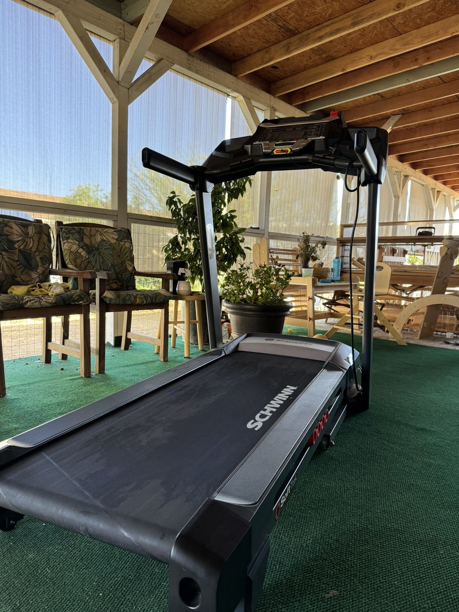 Schwinn Journey 8.0 Treadmill