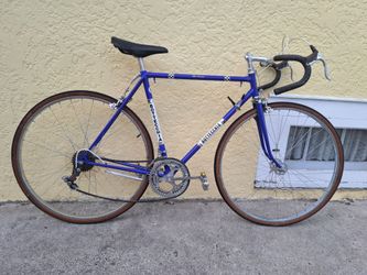 Vintage 1970s Bottecchia De Luxe 10 Speed Steel Bike size 54 - 56 cm