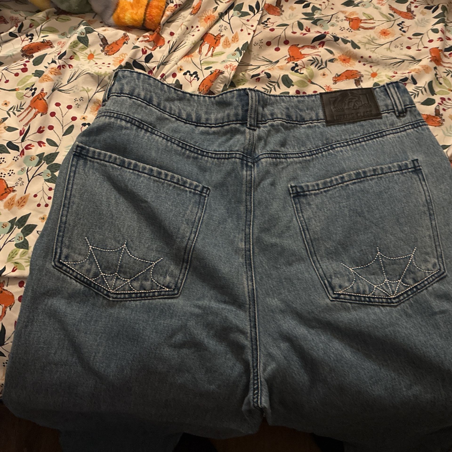 Lurking Class Pants Size 14