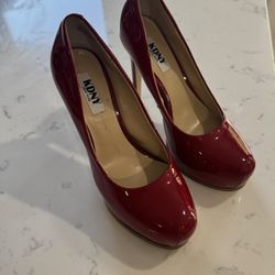 Red Beautiful Heels