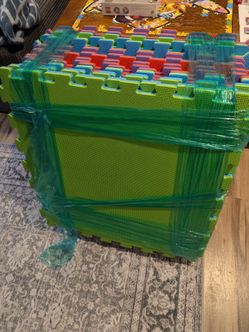 Kids soft floor tiles