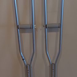 Crutches 