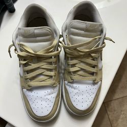 Nike Dunk Low Gold