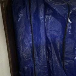 Queen Mattress and Boxspring. Clean 