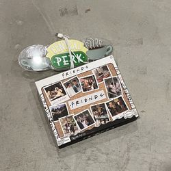 Friends Tv Show Puzzle And Sign 